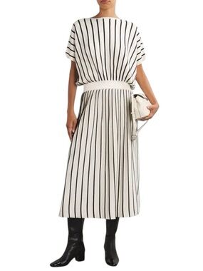 Max Mara, Viscose Knit Pleated Kirt & Cropped Top